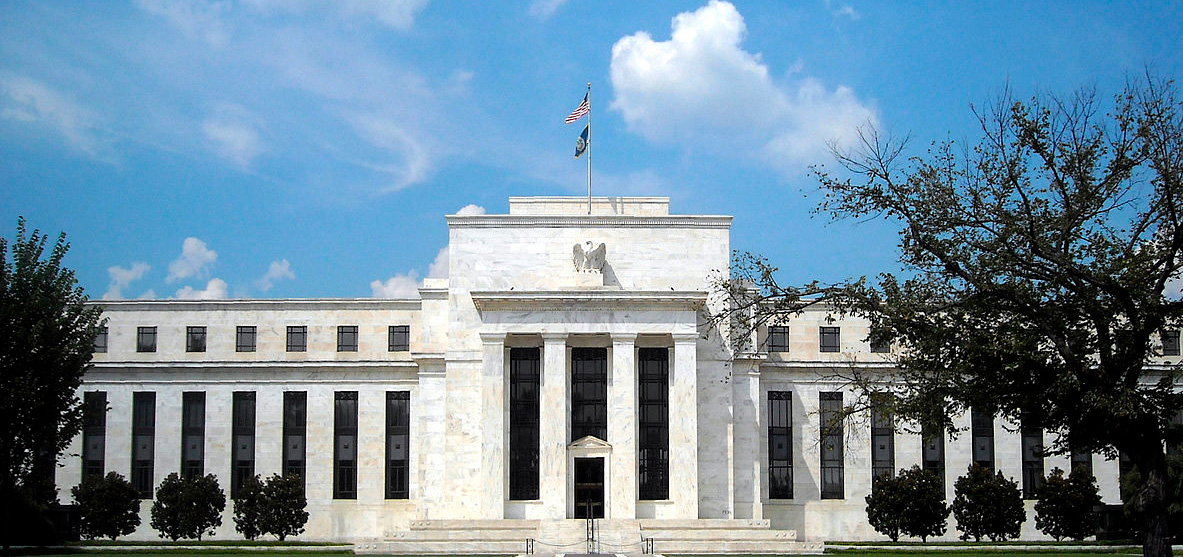 Reserva Federal mantiene tasas de interés por séptima vez consecutiva