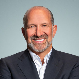 https://amchamcolombia.co/wp-content/uploads/2025/01/Howard-Lutnick.png