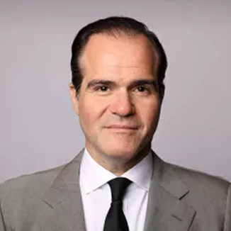 https://amchamcolombia.co/wp-content/uploads/2025/02/Mauricio-Claver-Carone.png