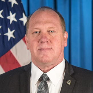https://amchamcolombia.co/wp-content/uploads/2025/02/Tom-Homan.png