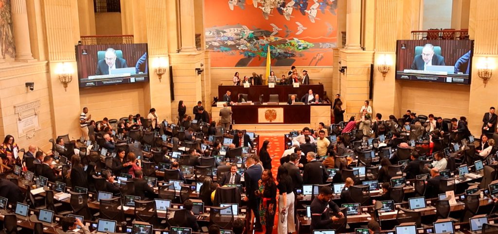 Nuevo Congreso debe contribuir a recuperar la confianza y reducir la incertidumbre que frena el crecimiento del país: AmCham Colombia